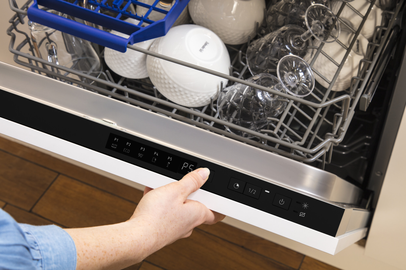 Máy rửa chén Fagor 3LVF-63AUW - 15 bộ đồ ăn châu Âu